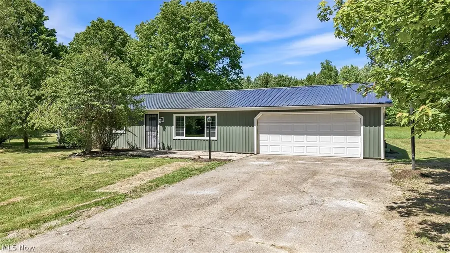 5423 Thompson Clark Road, Bristolville, OH 44402 - #3