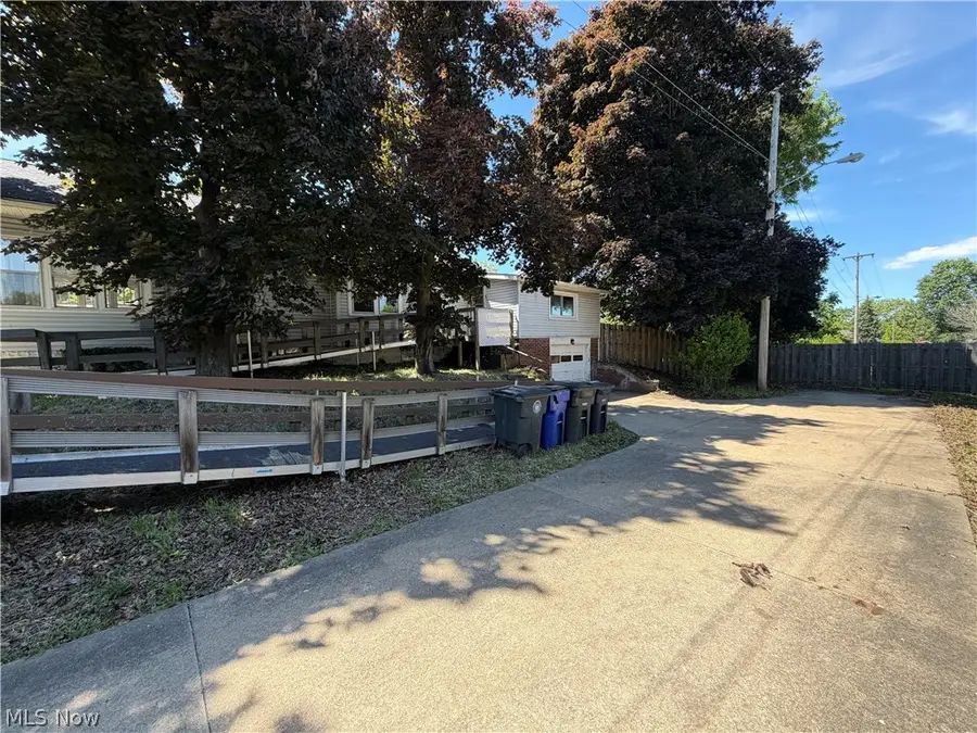 1027 Austin Avenue, Akron, OH 44306 - #3