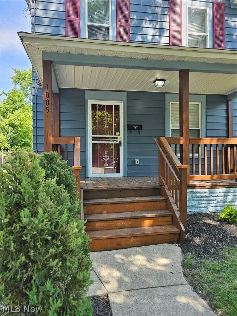 1005 Raymond Street, Akron, OH 44307 - #3