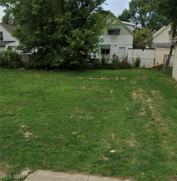 3270 W 34th Street, Cleveland, OH 44109