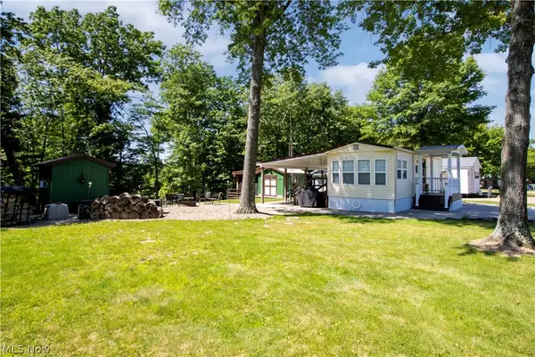 73 & 74 Ridgeview Drive, Loudonville, OH 44842