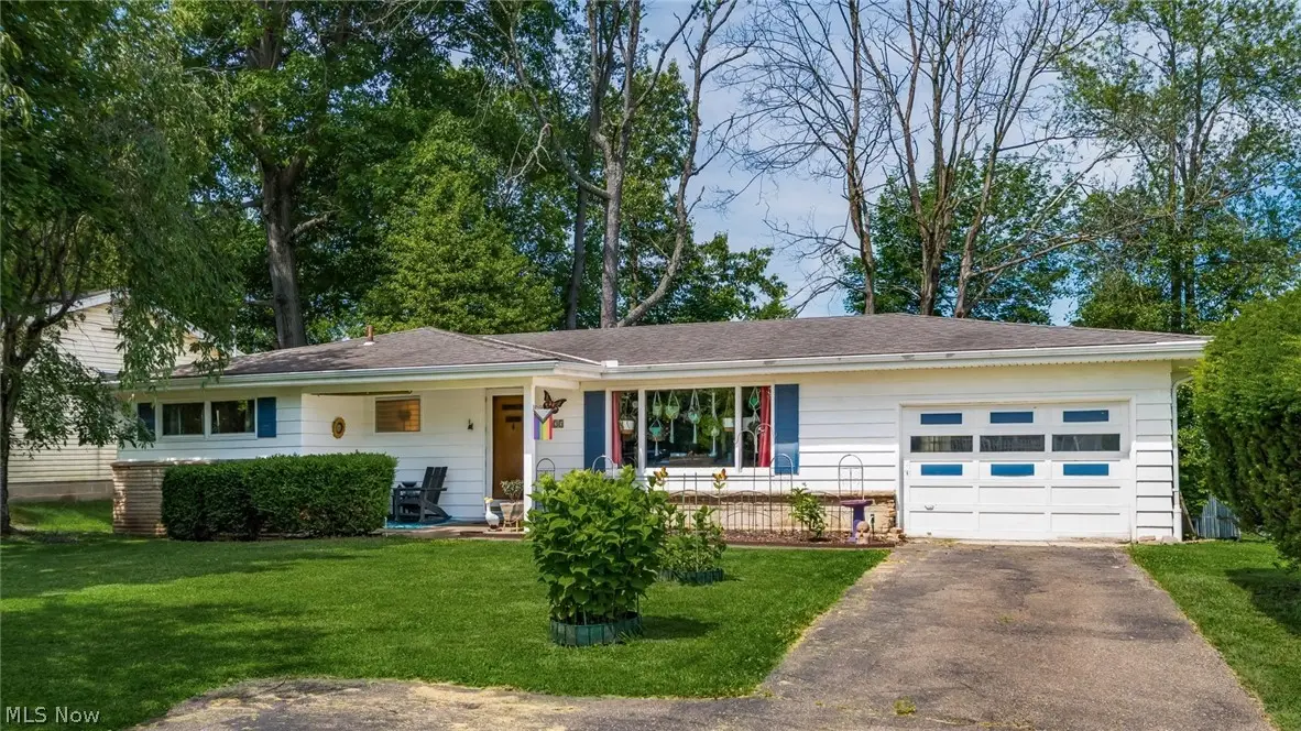 2525 Geneva Drive, Zanesville, OH 43701 - #1