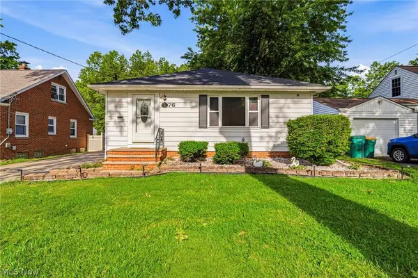 1976 Beverly Hills Drive, Richmond Heights, OH 44143