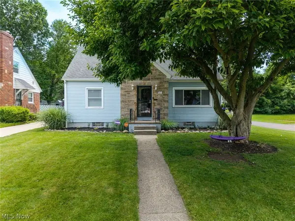 851 Orlando Avenue, Akron, OH 44320