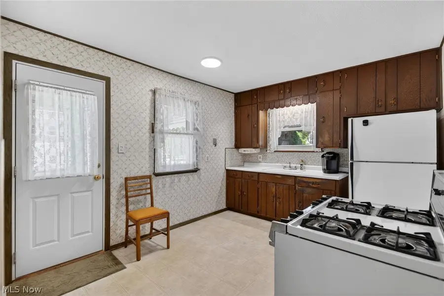 23660 Colbourne Road, Euclid, OH 44123 - #2