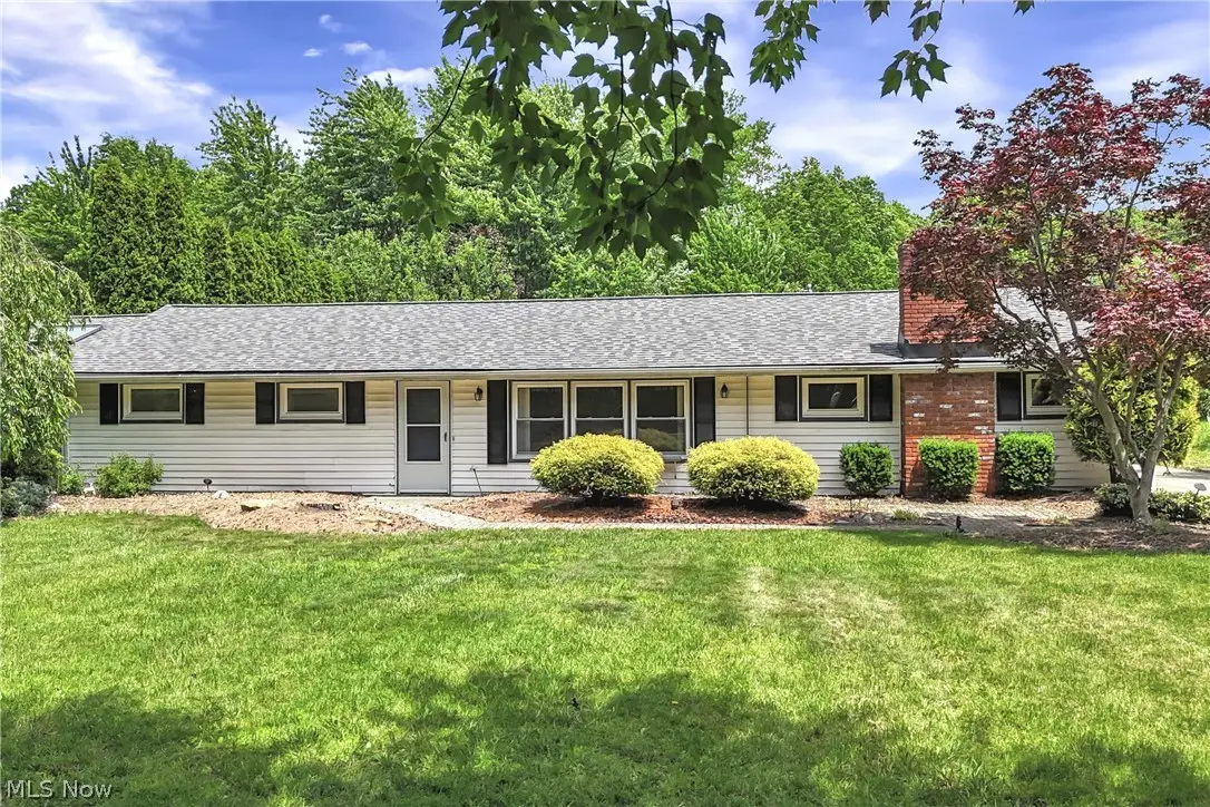 301 Crosse Road, Amherst, OH 44001 - #1