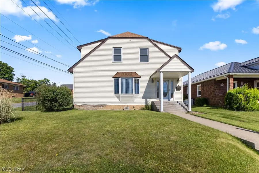 3741 Woodlawn Way, Weirton, WV 26062 - #2