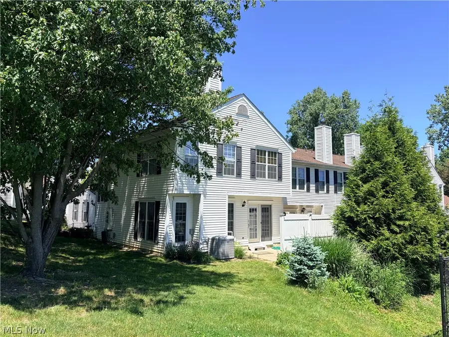 7121 W Cross Creek Trail, Brecksville, OH 44141 - #3