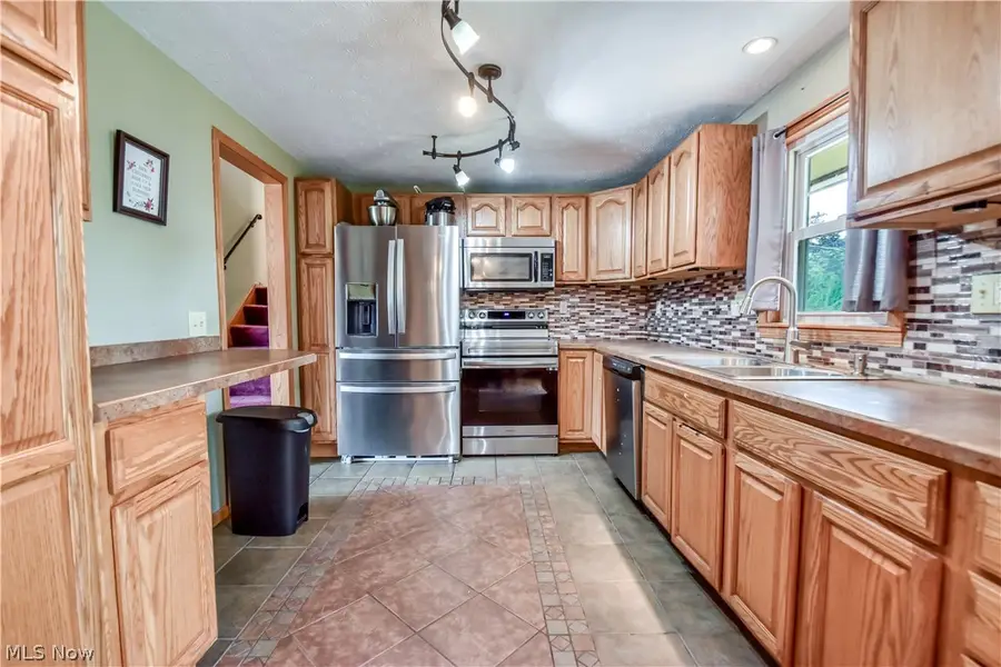 36388 Sunset Drive, Eastlake, OH 44095 - #3
