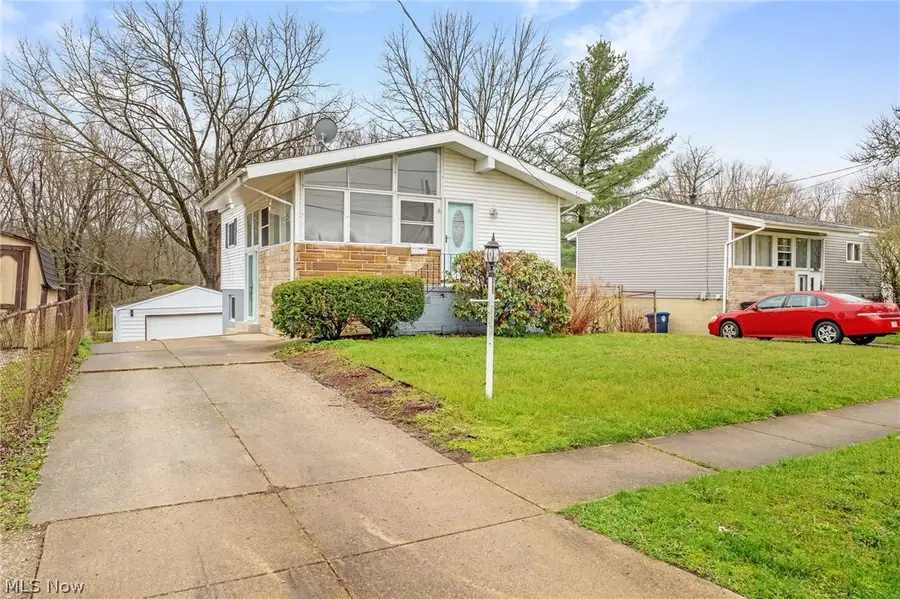 1332 Carnegie Avenue, Akron, OH 44314 - #2