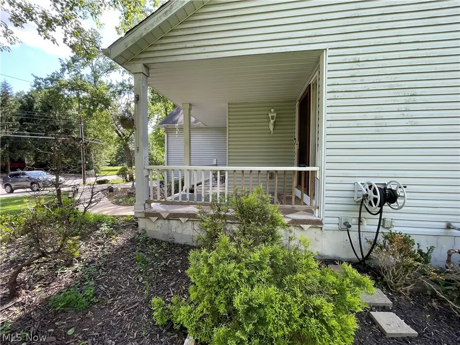 8603 Murray Road, Valley View, OH 44125 - #2