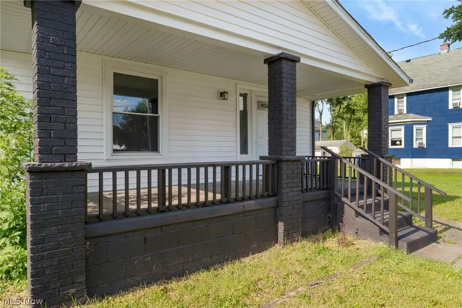 2235 Winfield Ne Way, Canton, OH 44705 - #3