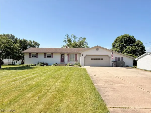 5236 Oakcliff Sw Street, Canton, OH 44706