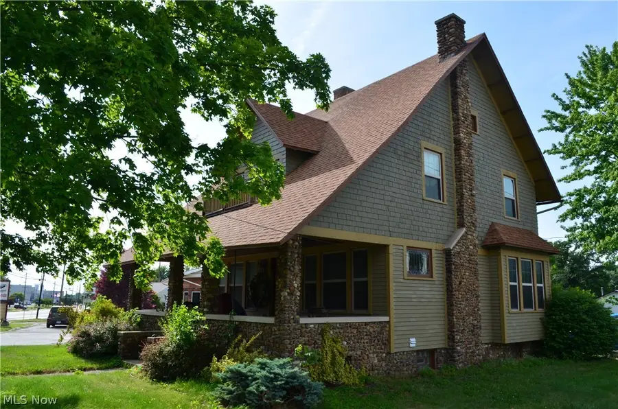 147 W Mcpherson Highway, Clyde, OH 43410 - #2