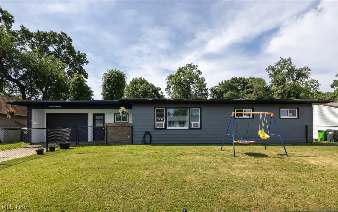 1279 Stewart Lane, Coshocton, OH 43812 - #1