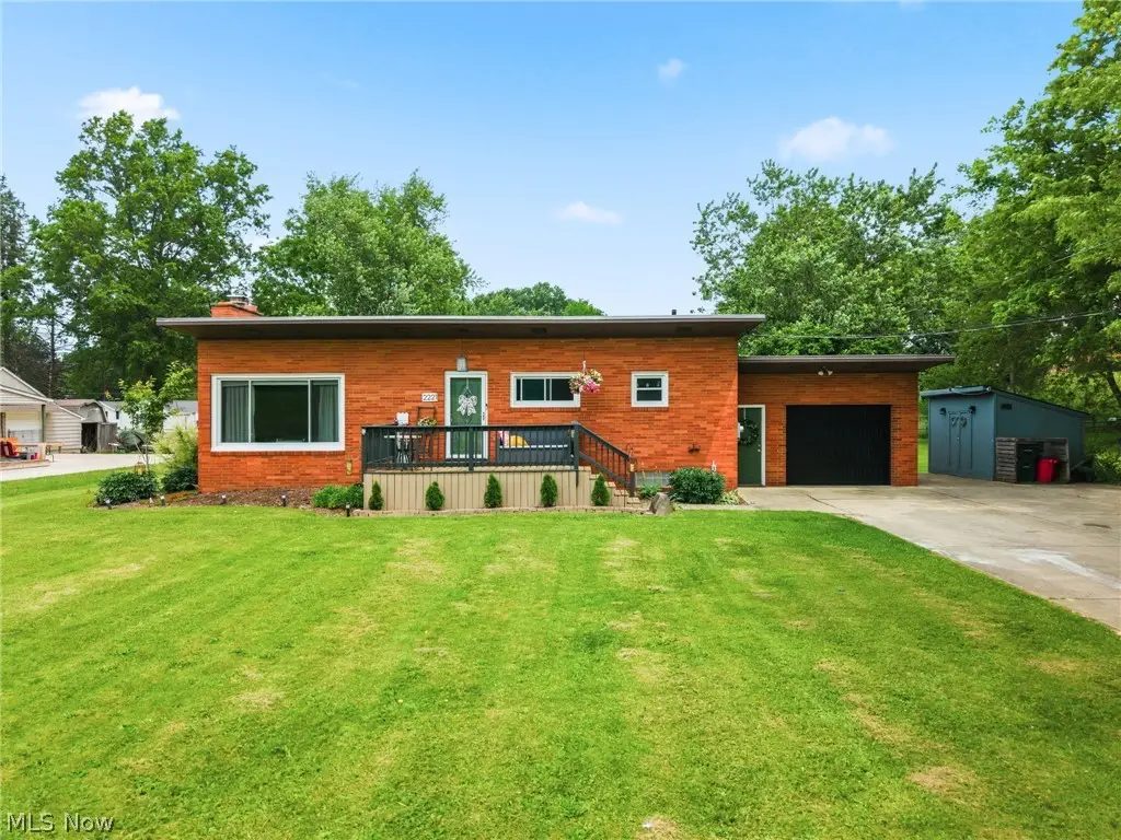2221 Schneider Nw Street, North Canton, OH 44720 - #1