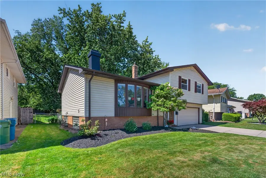 11179 Lafayette Drive, Parma Heights, OH 44130 - #3