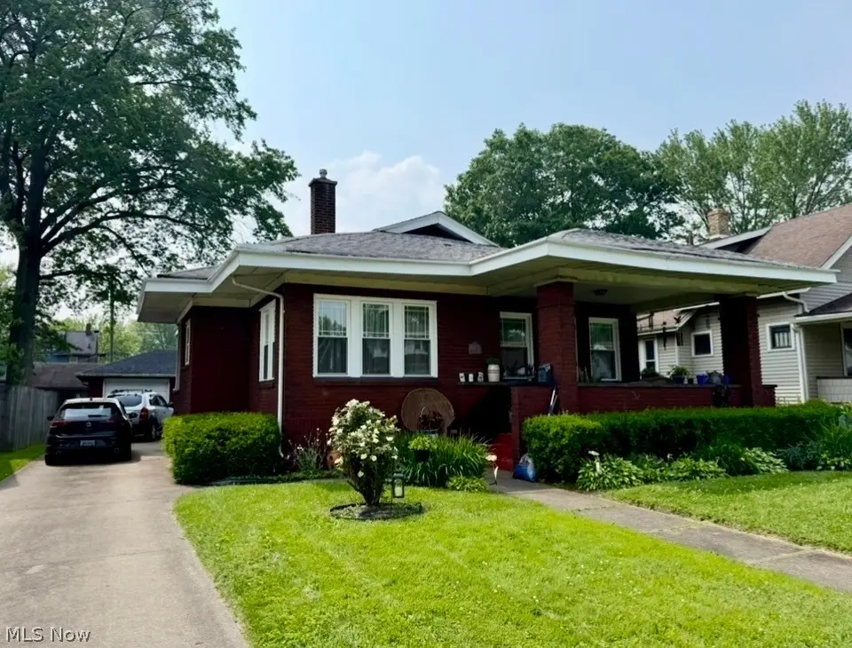 578 SE Oak Knoll Se Avenue, Warren, OH 44483 - #1