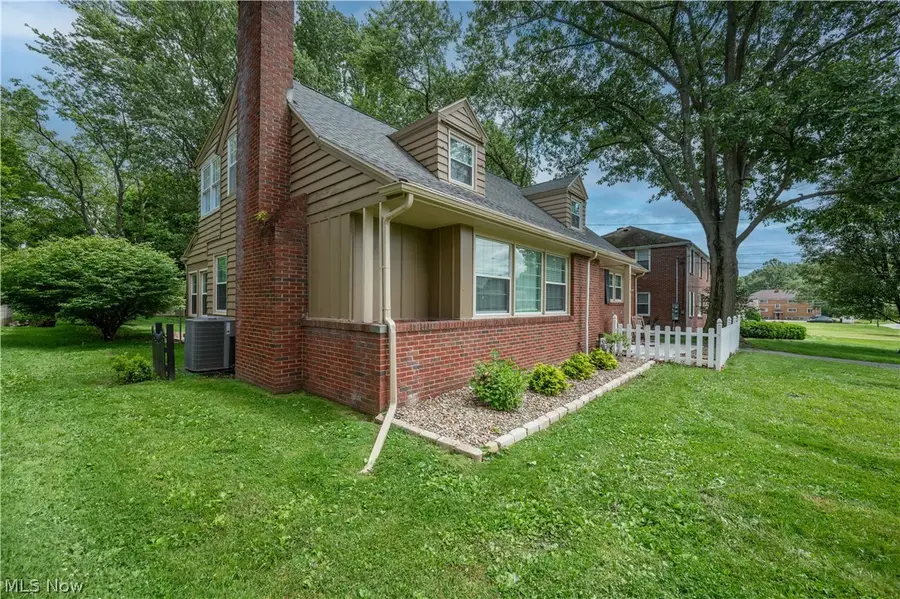 7217 Pennsylvania Avenue, Youngstown, OH 44514 - #3
