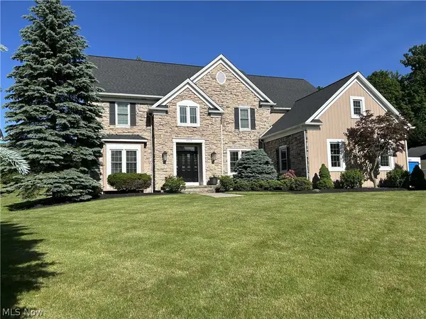 8575 Park Ridge Lane, Macedonia, OH 44056