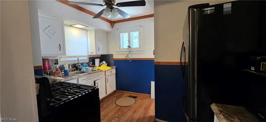 555 Wyandot Avenue, Akron, OH 44305 - #2