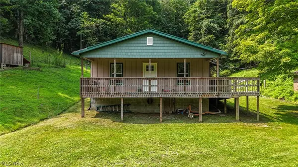 58 Moody Lane, St Marys, WV 26170