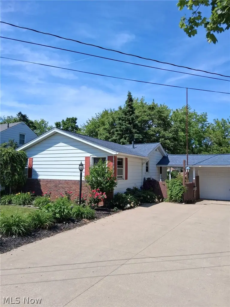 481 Shupe Avenue, Amherst, OH 44001 - #1