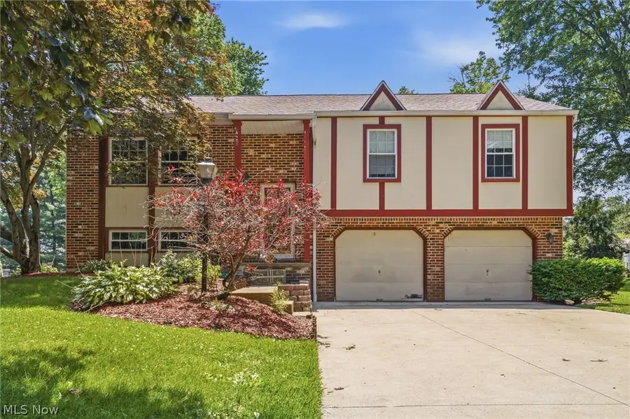 2606 Northam Nw Circle, North Canton, OH 44720 - #2