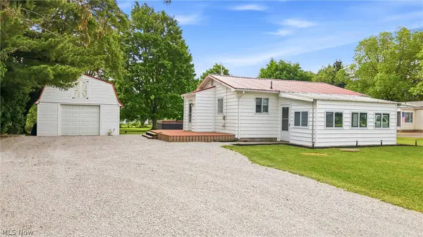 4570 Pymatuning Lake Rd, Andover, OH 44003