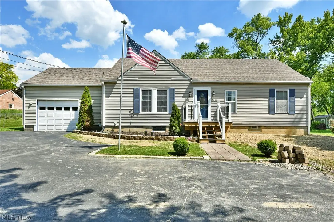 2935 N River Ne Road, Warren, OH 44483 - #1