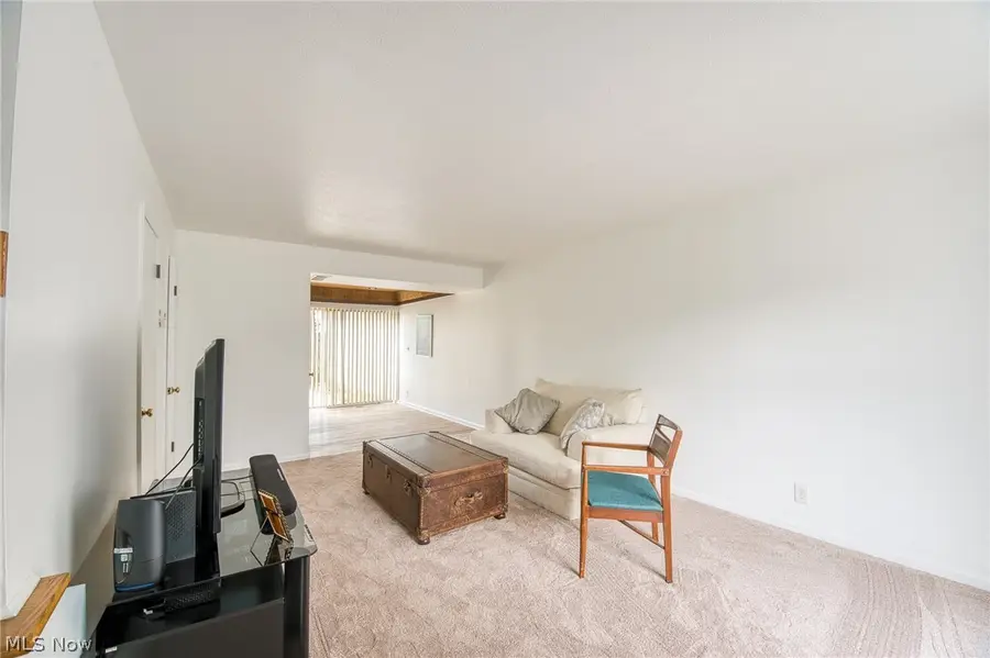 2398 Arlington Drive, Lyndhurst, OH 44124 - #3