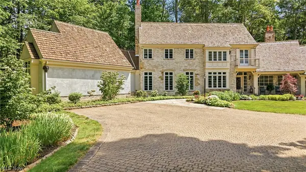 8830 Stone Ridge Se Drive, Warren, OH 44484