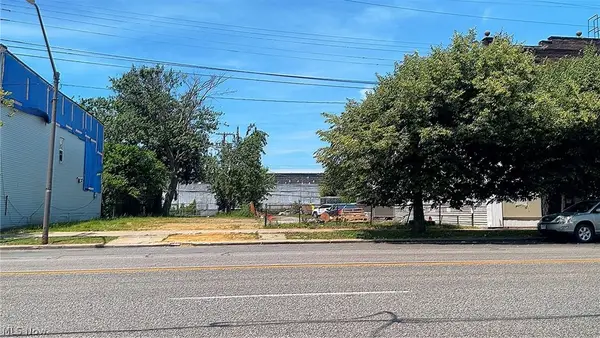 4017 Saint Clair Avenue, Cleveland, OH 44103