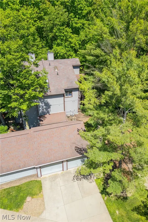 2153 Pinebrook Trail, Cuyahoga Falls, OH 44223