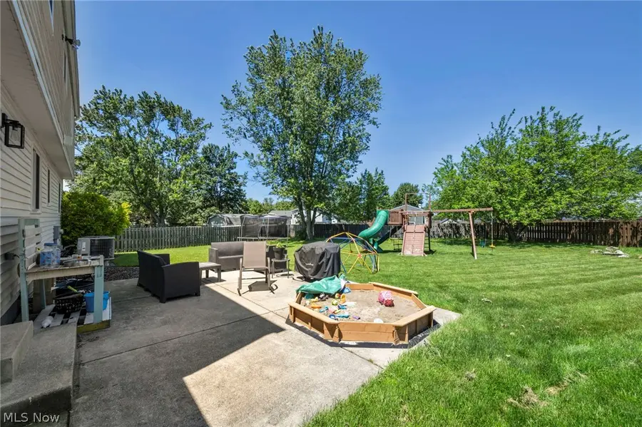 817 Glencairn Lane, Brunswick, OH 44212 - #3