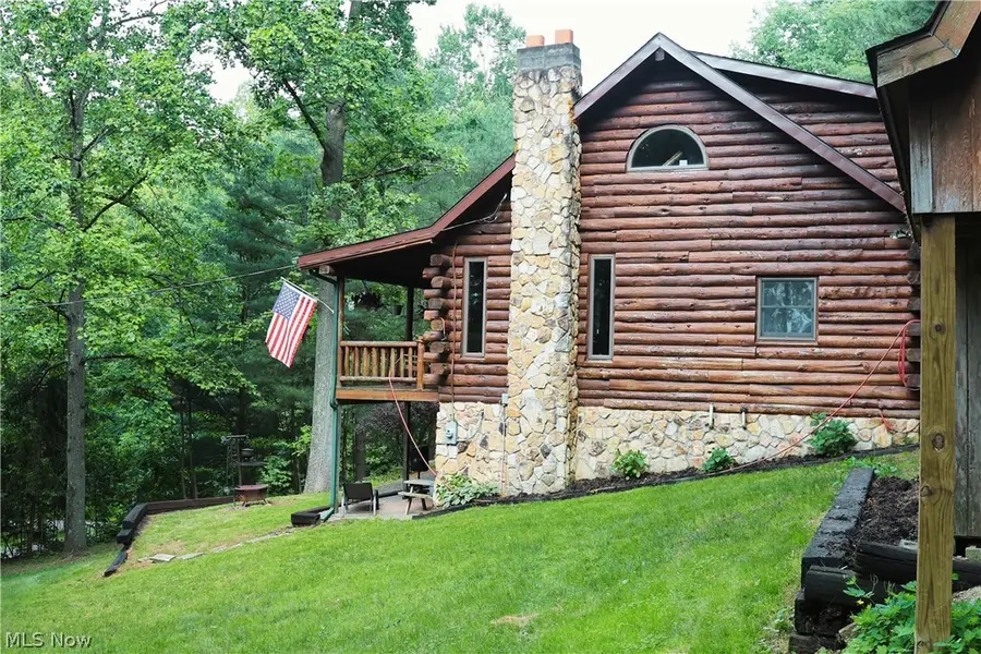 5906 Schilling Hill Nw Road, New Philadelphia, OH 44663 - #3