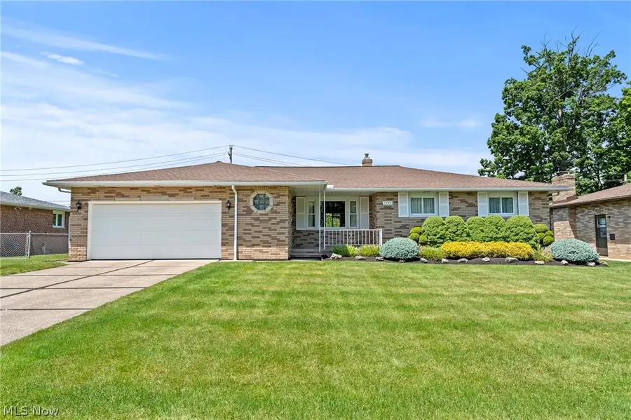 7492 James Drive, Middleburg Heights, OH 44130 - #2