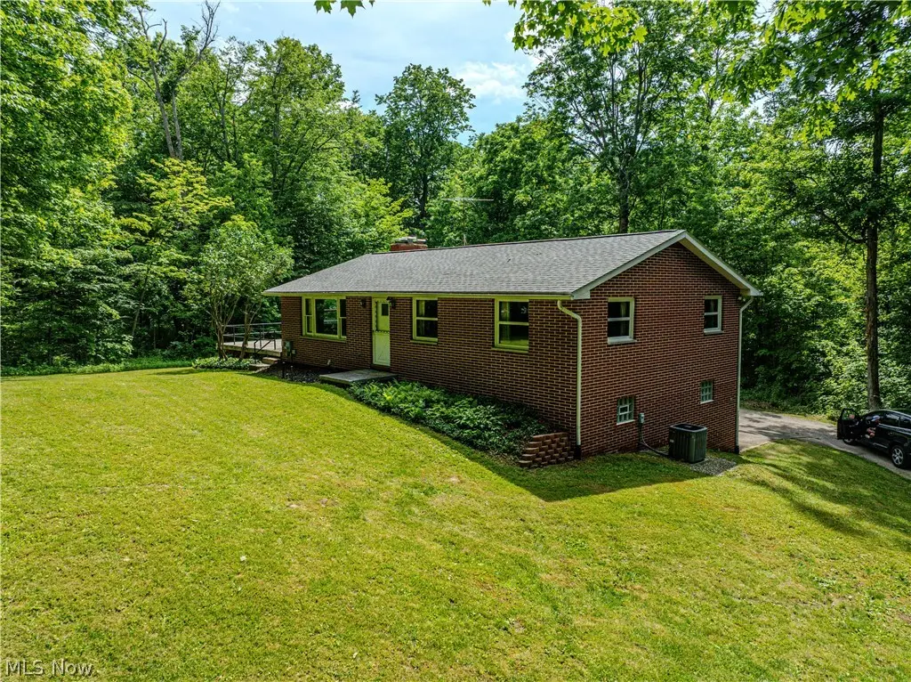 5475 Parks Ne Avenue, Louisville, OH 44641 - #1