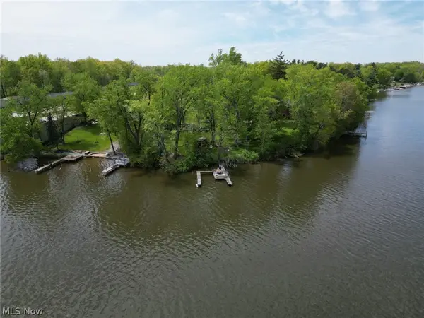 Pine Drive, Lake Milton, OH 44429