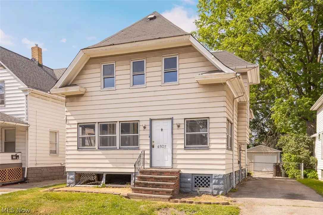4507 Bridgeview Avenue, Newburgh Heights, OH 44105 - #1