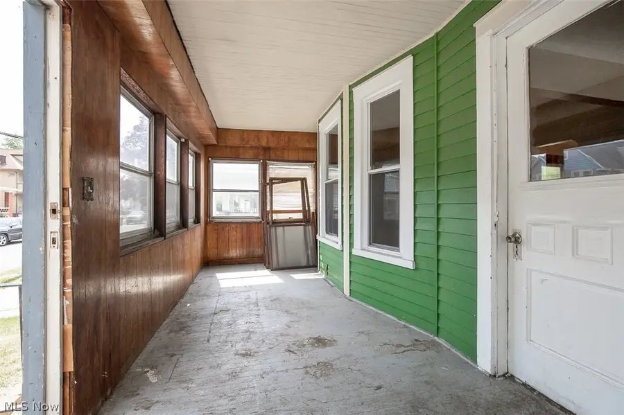 4507 Bridgeview Avenue, Newburgh Heights, OH 44105 - #3