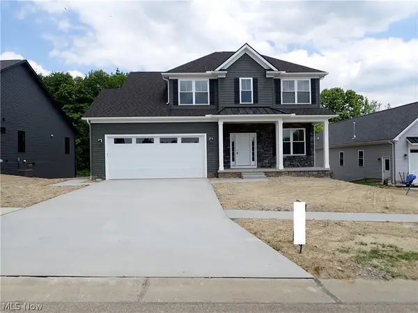 7077 Village Way Drive, Garrettsville, OH 44231