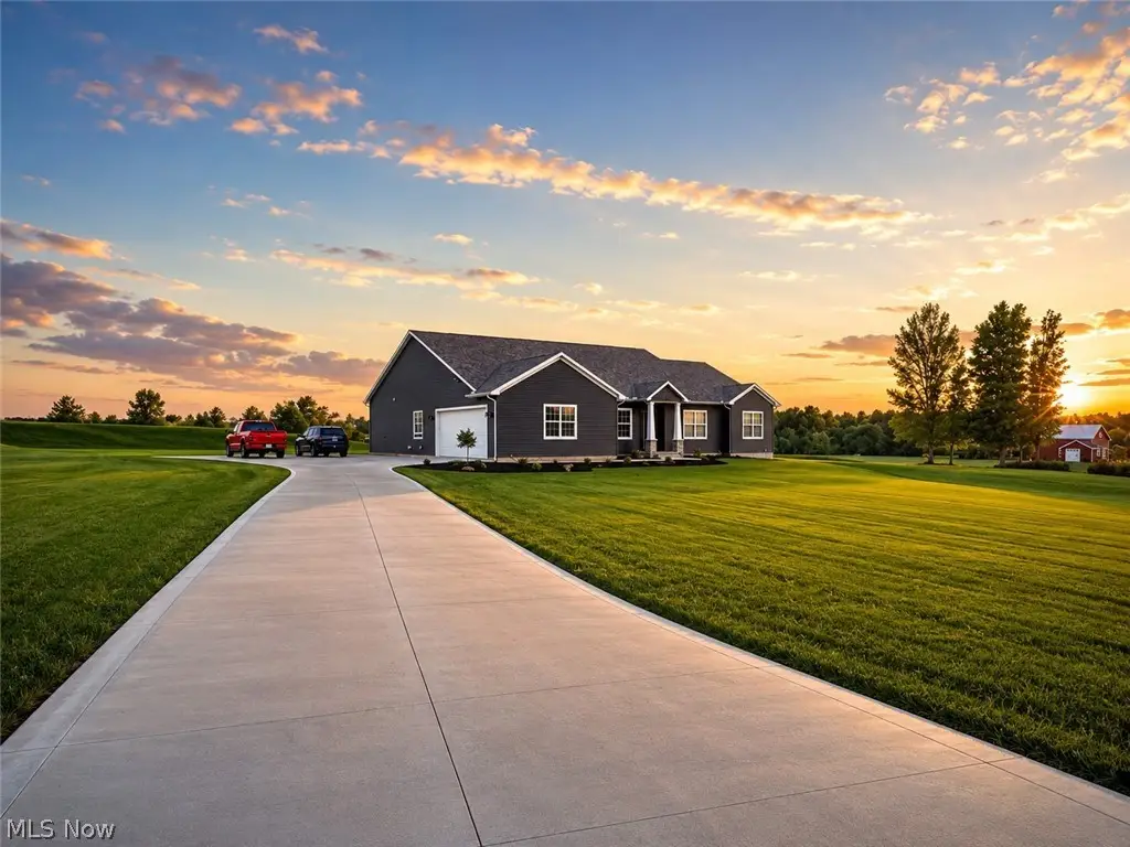 8552 State Route 305, Garrettsville, OH 44231 - #1