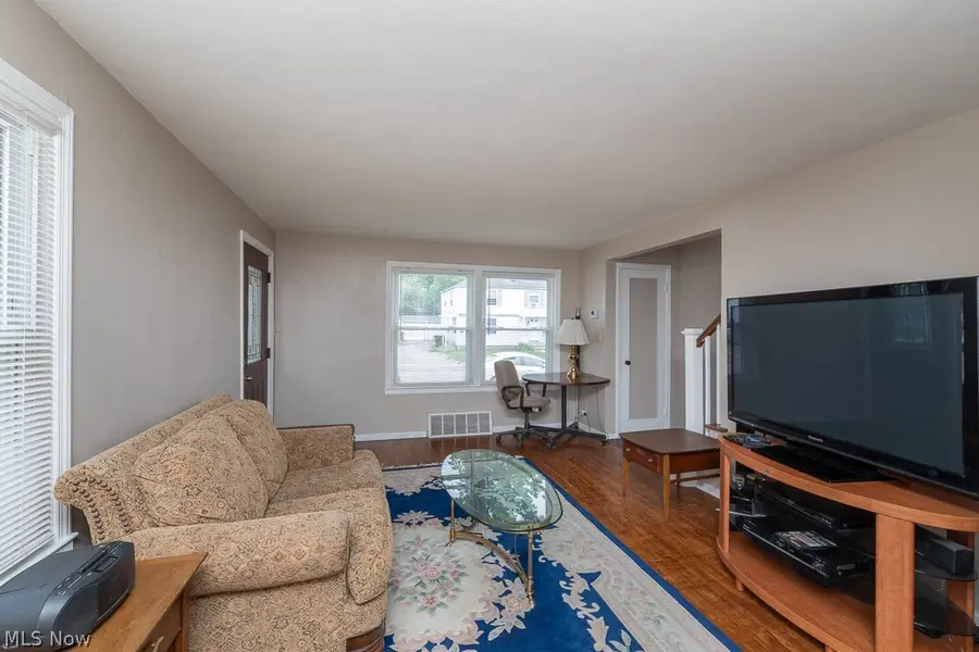 14212 Gramatan Avenue, Cleveland, OH 44111 - #2
