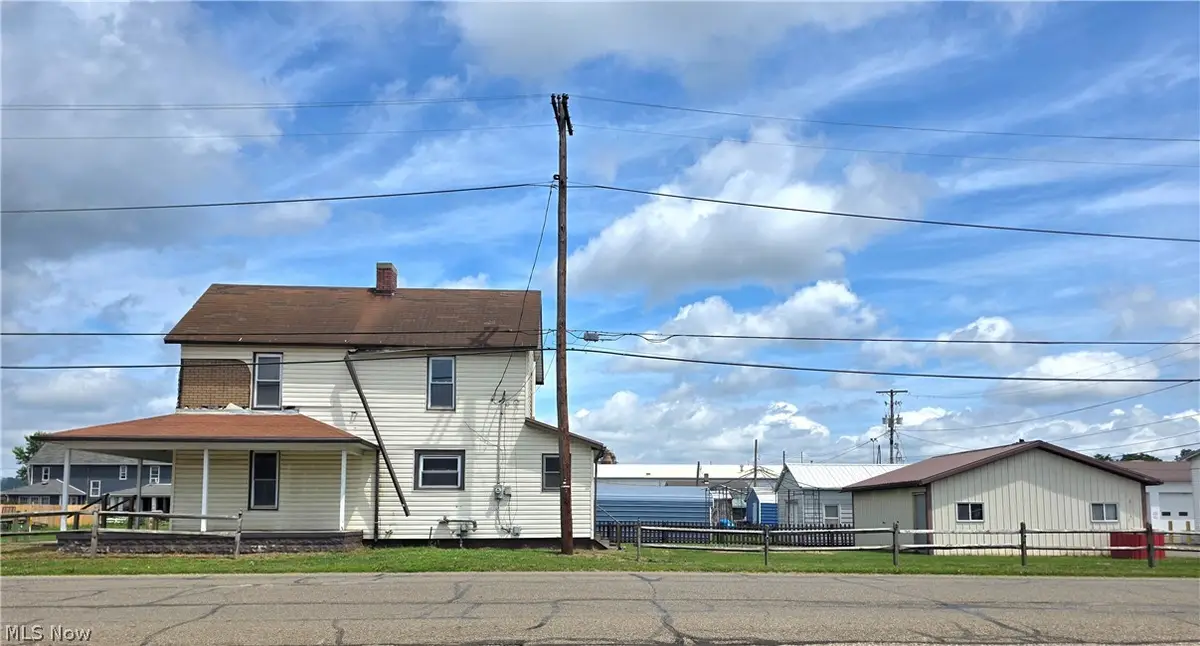 2380 S Lawn Avenue, Coshocton, OH 43812 - #1