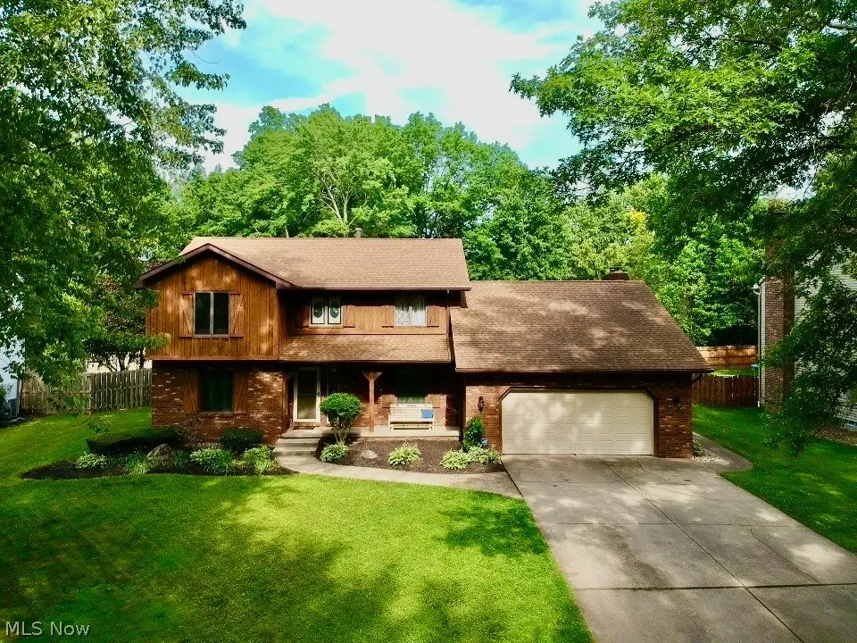 220 Fox Run, Cortland, OH 44410 - #1