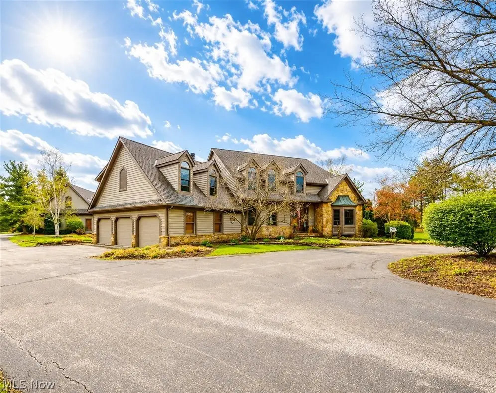 11205 Hampton Ridge Drive, Chardon, OH 44024 - #1