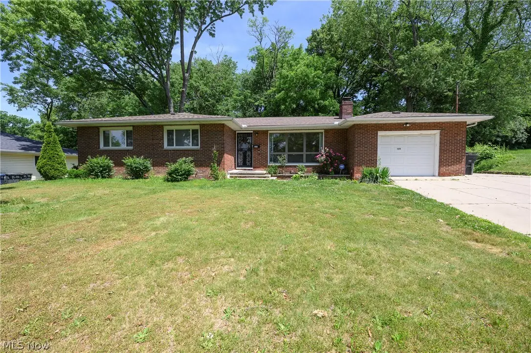 1279 Chippewa Avenue, Akron, OH 44305 - #1
