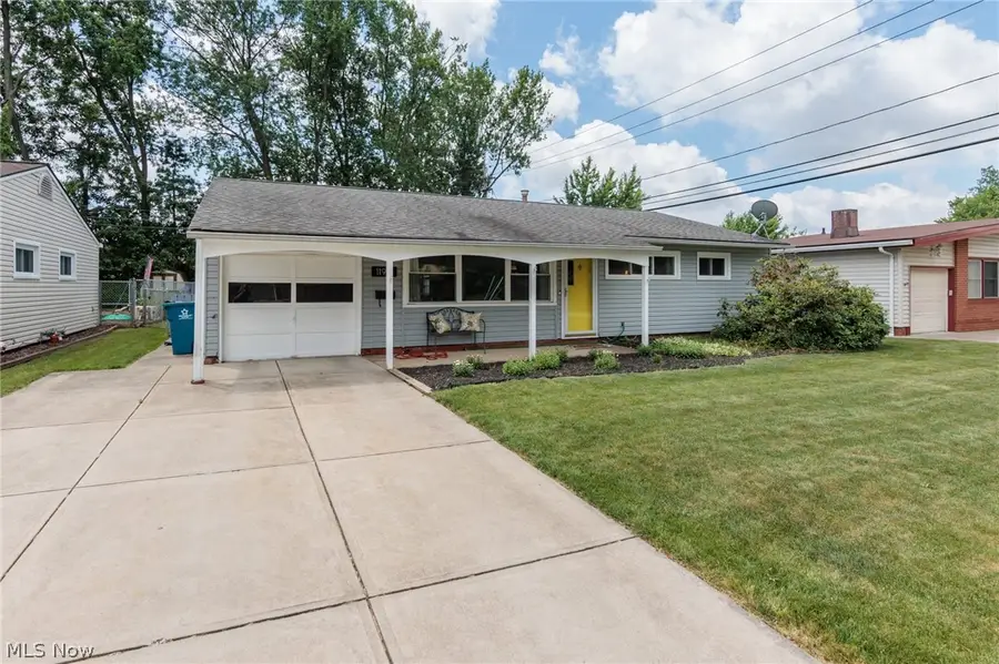 11901 Appleton Drive, Parma Heights, OH 44130 - #2