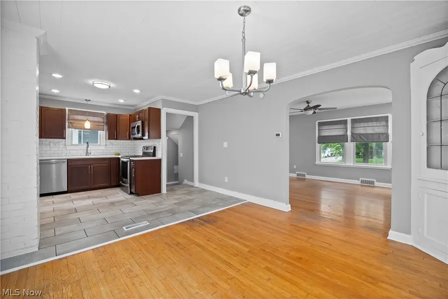 337 Harvard Avenue, Elyria, OH 44035 - #3